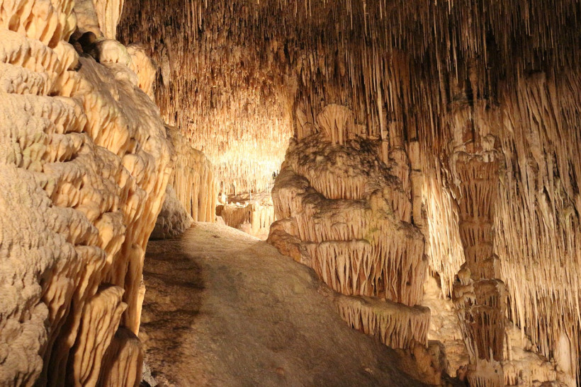 Tropfsteinhöhle 